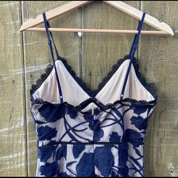 Navy Blue Floral Mesh Lace Bustier Trumpet Midi Dress ๐ฟ - Picture 6 of 11